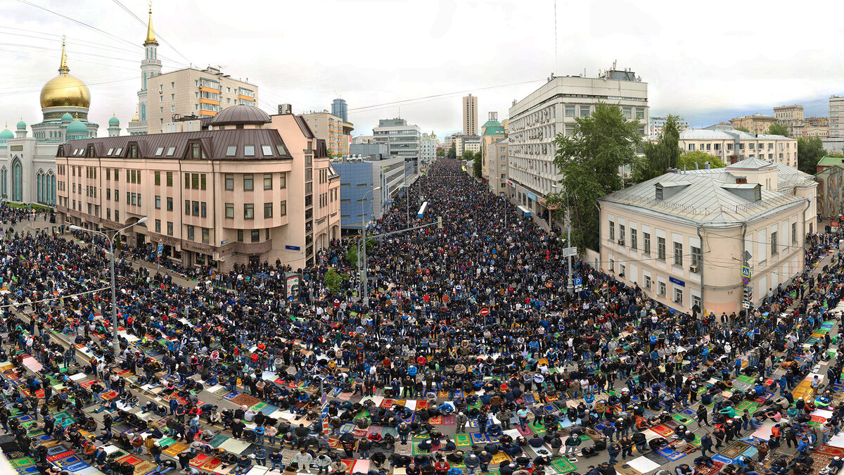 Власти Москвы рекомендовали мусульманам молиться дома в Ураза-байрам |  Арт-видео.инфо | Дзен