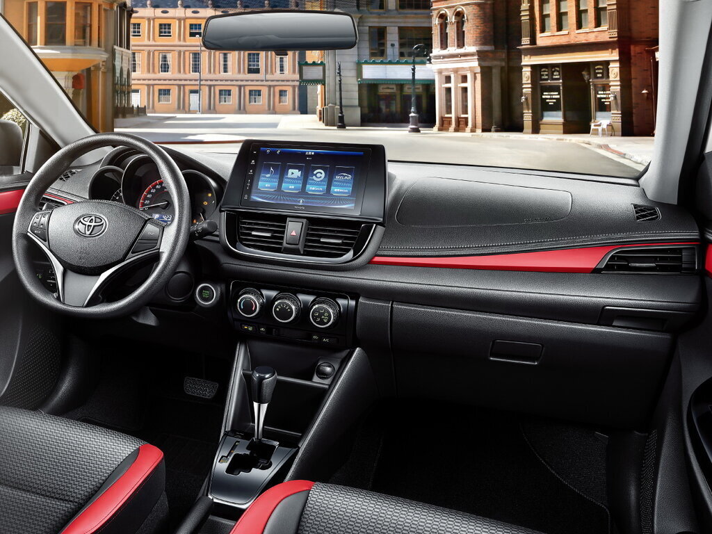Салон Toyota Vios