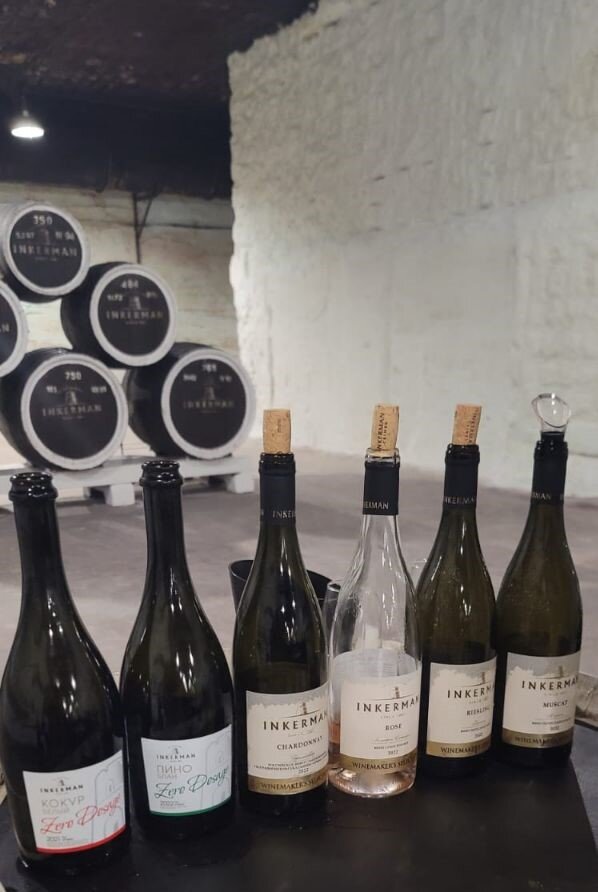 Листайте галерею. Красные и портвейны на следующей фотографии