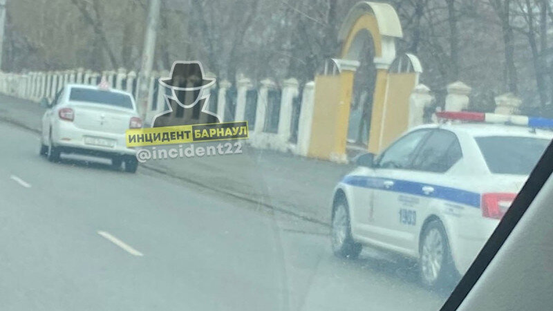     В Барнауле нашли инструктора, который не имел права обучать вождению. Инцидент Барнаул