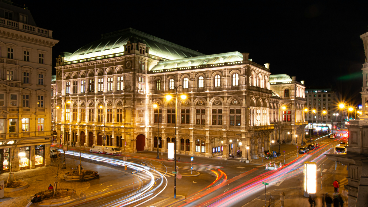 Здание Венской оперы