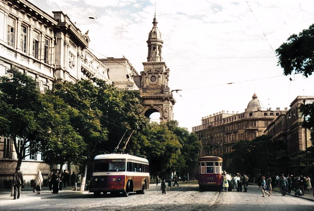 1946