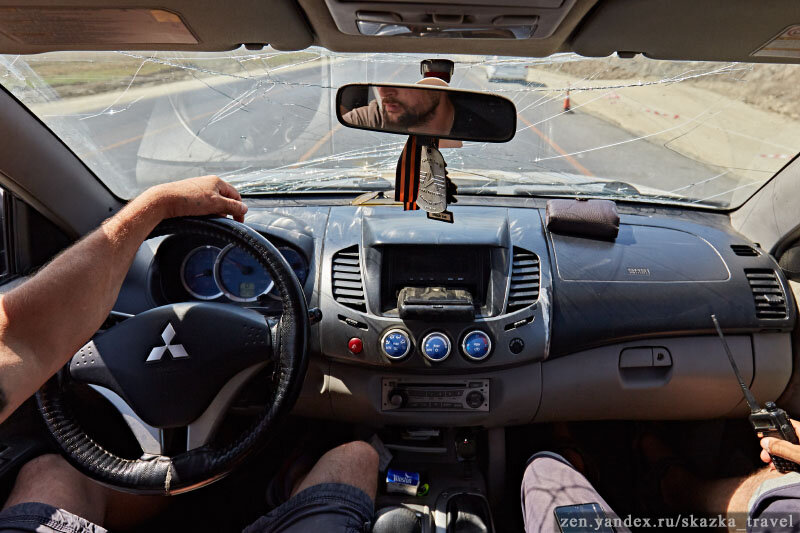 На дороге в Дагестане