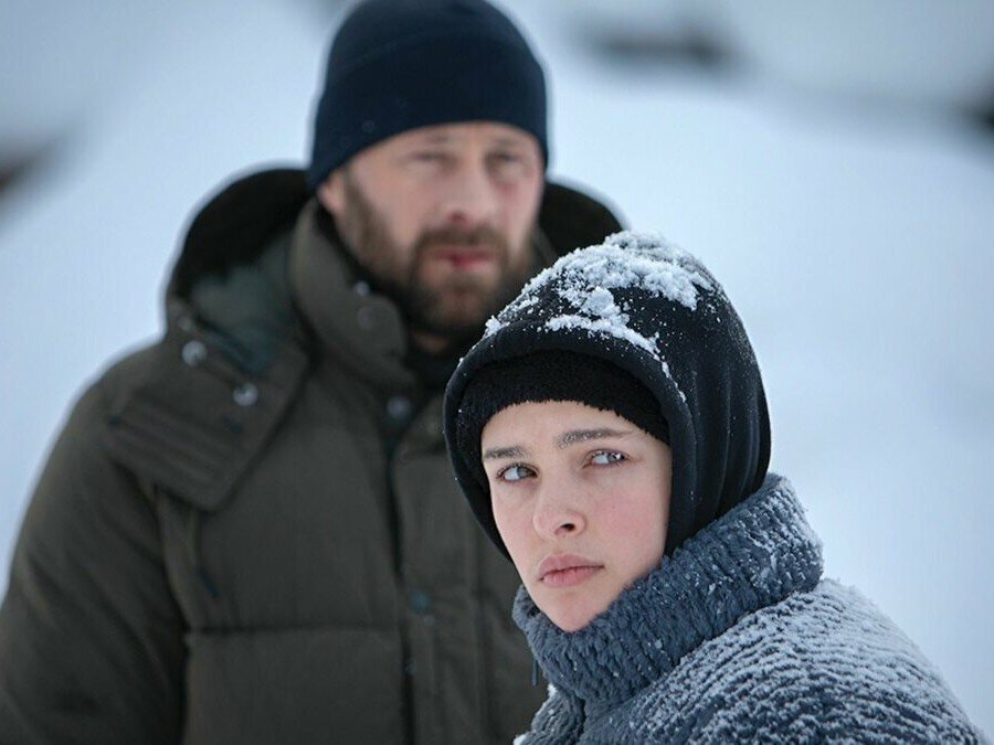 Кадр из мини-сериала «Медвежий угол», 2020 год, режиссер Петер Грёнлунд