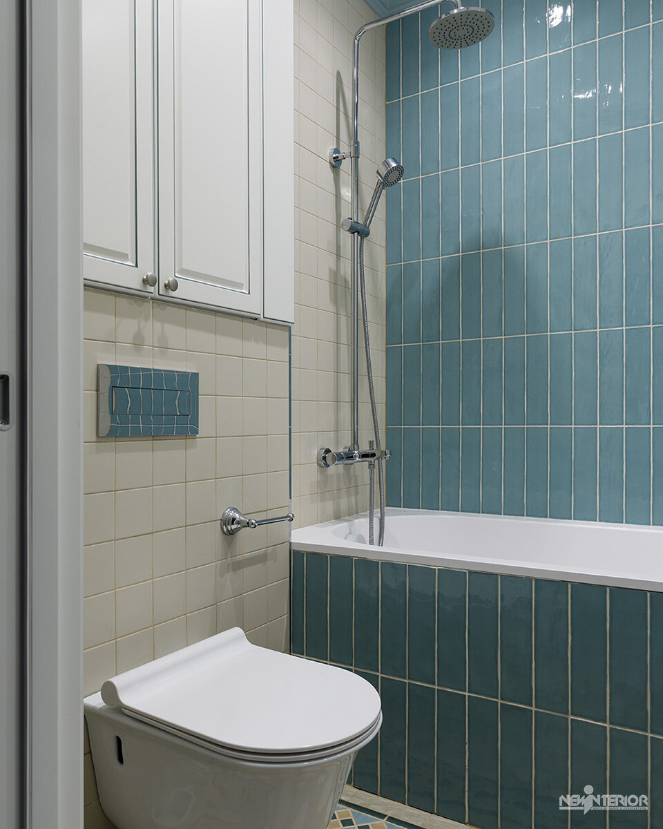 Интерьер ванной комнаты в нашем готовом проекте квартиры, расположенной в ЖК Галактика PRO. Помещение ванной комнаты довольно компактное по своей площади: всего 3,1 квадратный метр.