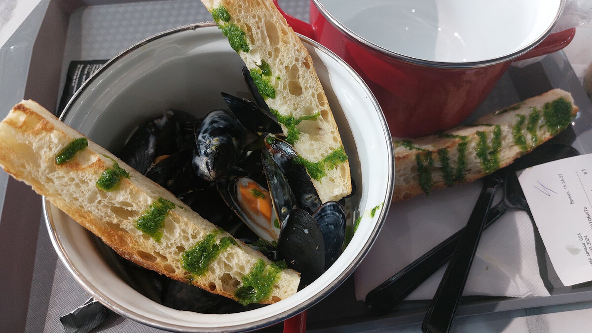 Про регулярные походы в кафе придётся забыть((