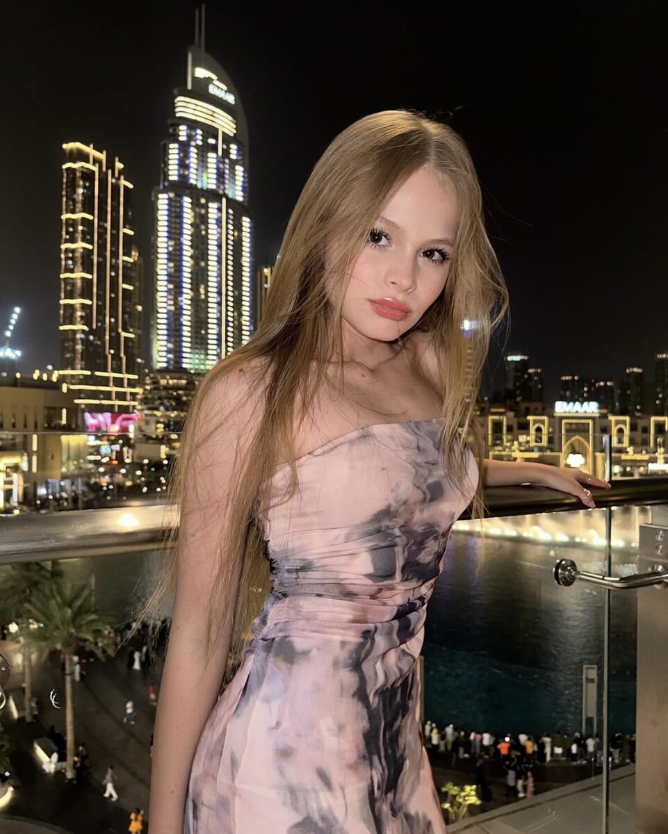 В Дубае. Запрещенная социальная сеть inst/milana_star