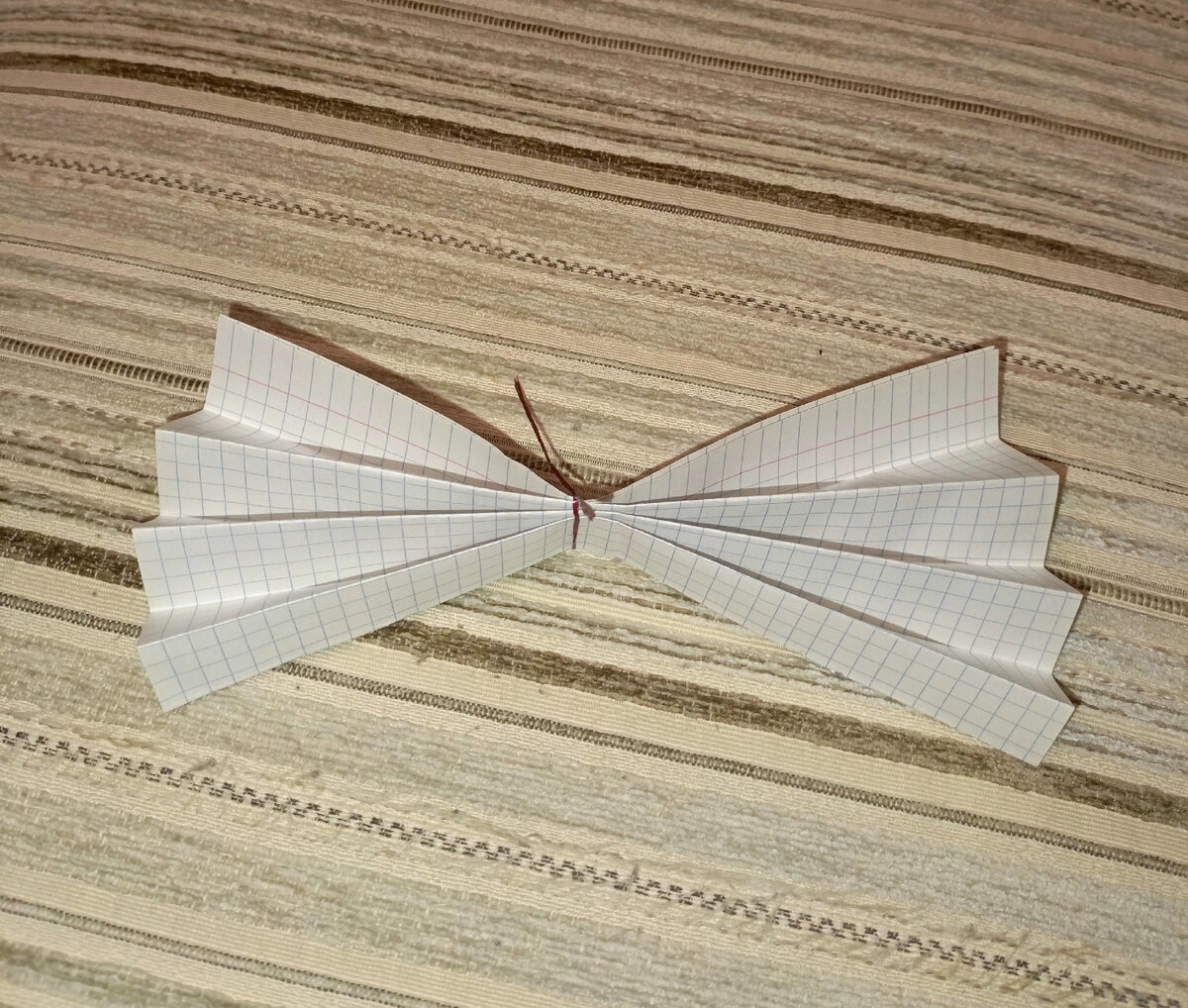 бумажный бантик