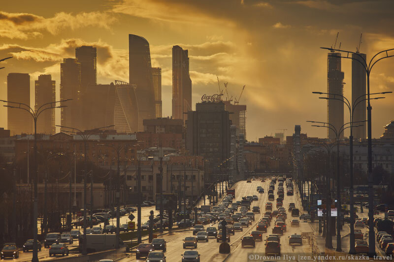 В Москву работать