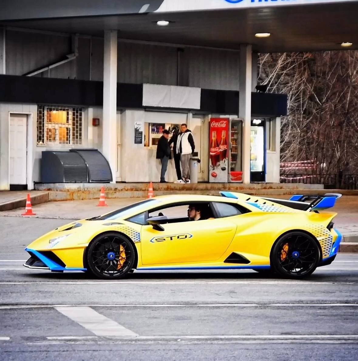 Lamborghini Huracan 2024