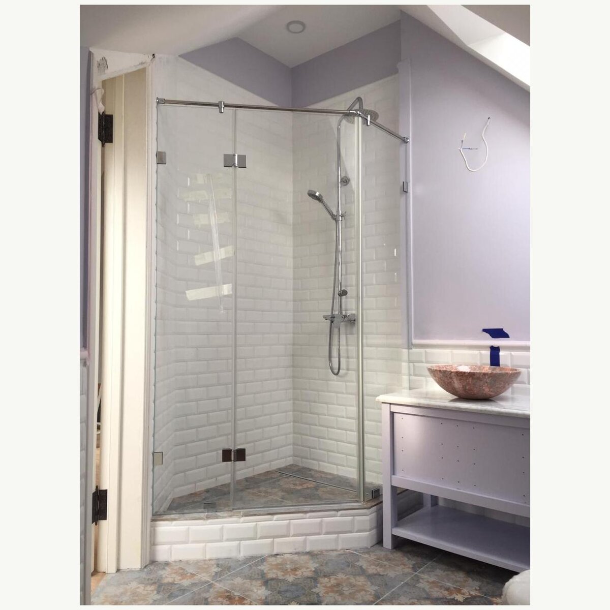 Душевая перегородка со сложными угловыми параметрами