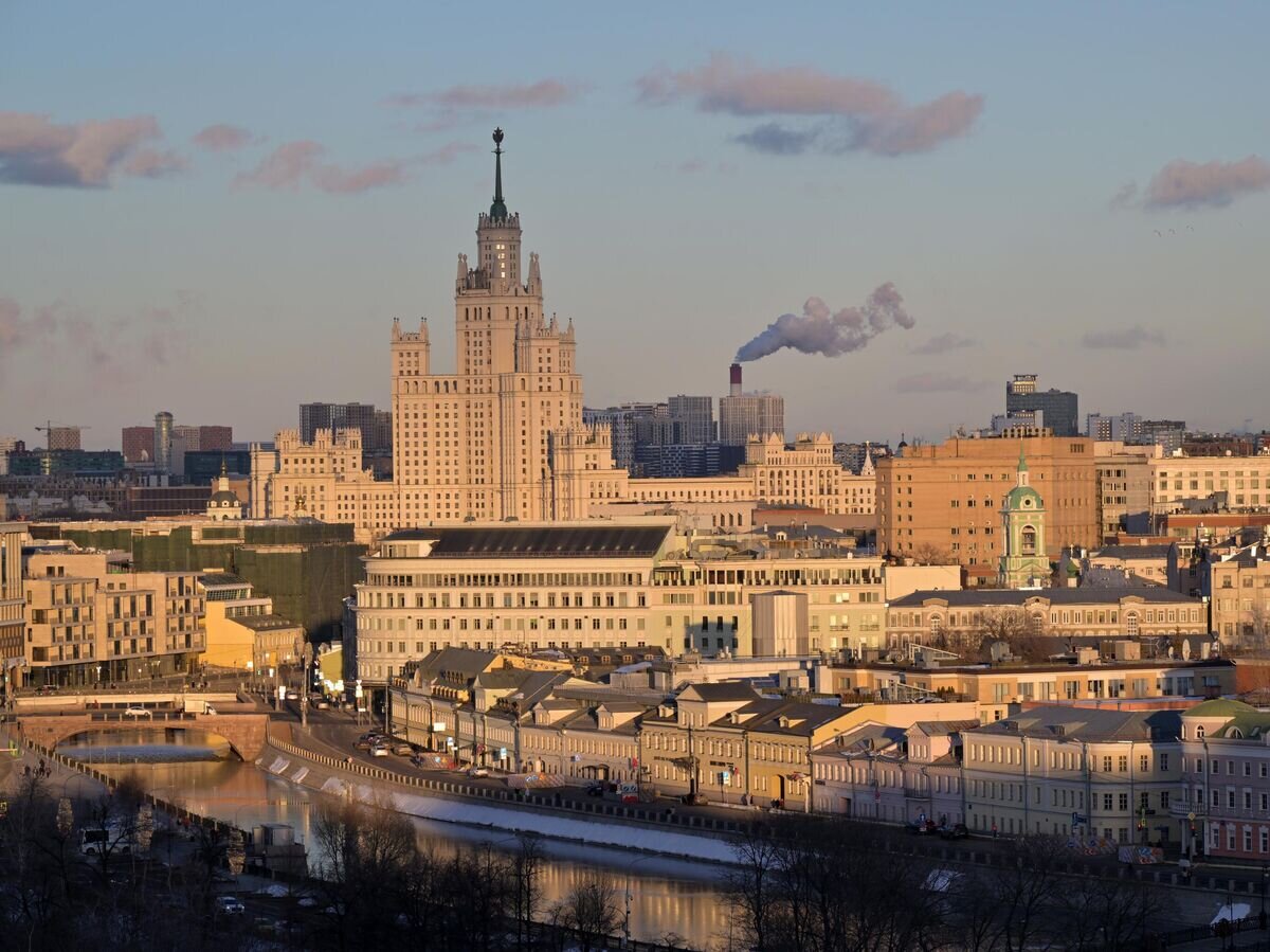    Вид на Котельническую набережную в Москве© РИА Новости / Евгений Биятов