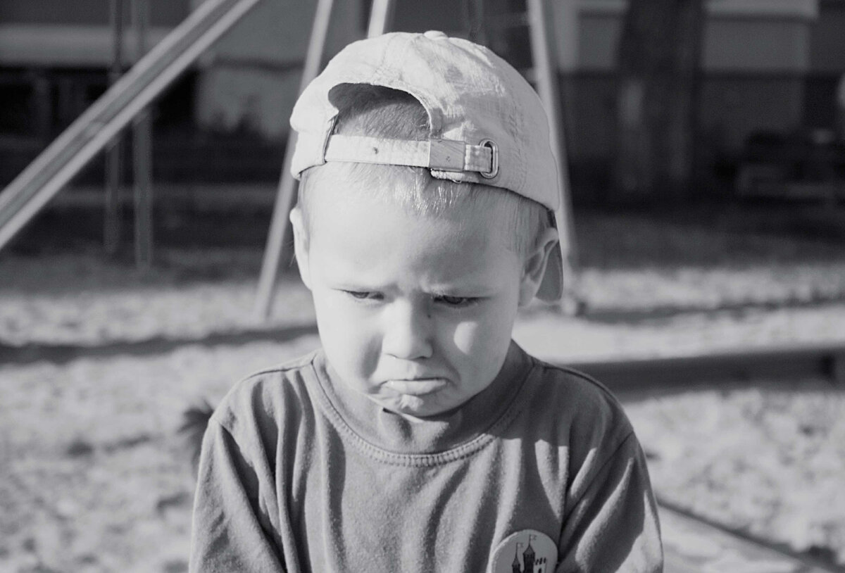 Фото: https://mykaleidoscope.ru/x/jemocii/12024-obizhennyj-malysh-53-foto.html