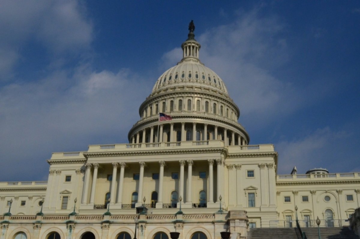    Запрос помощи Украине будет обсуждаться в США не ранее середины апреля