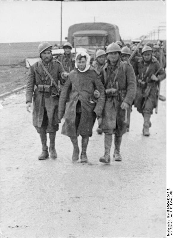 Итальянцы под Гвадалахарой, 1937 год.
