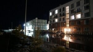  📷    В Бузулуке ночью из-за паводка затопило микрорайон, эвакуированы 37 человек Белов Михаил Александрович