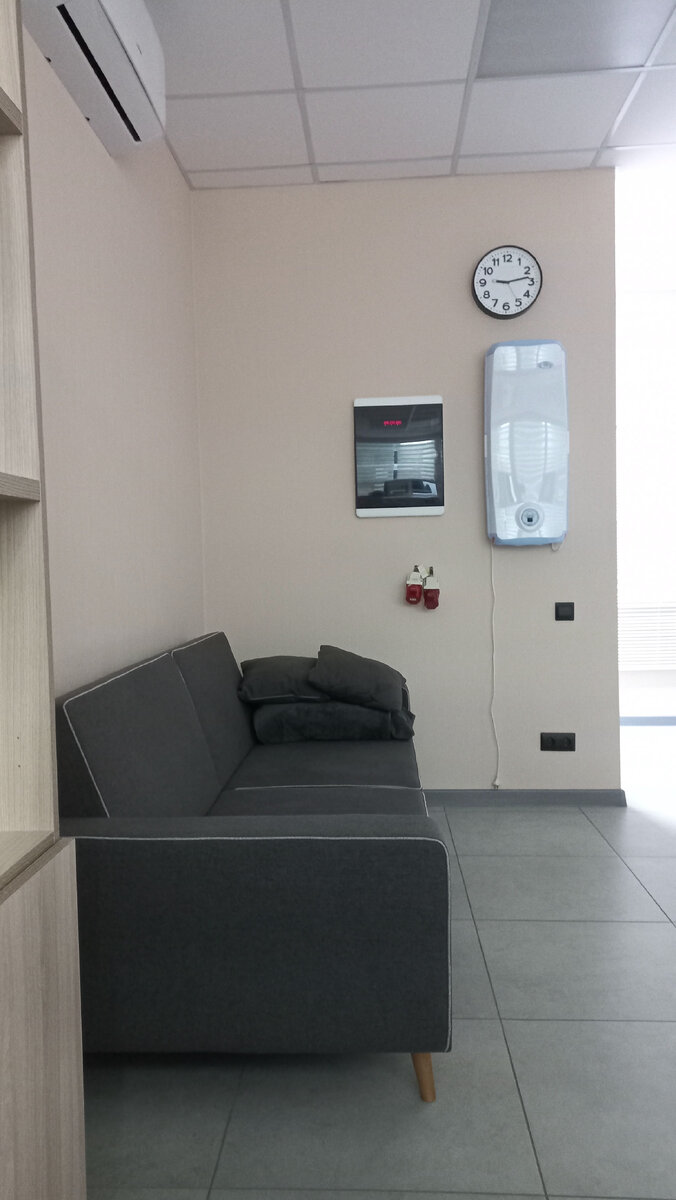 Наш диспетчерский диванчик