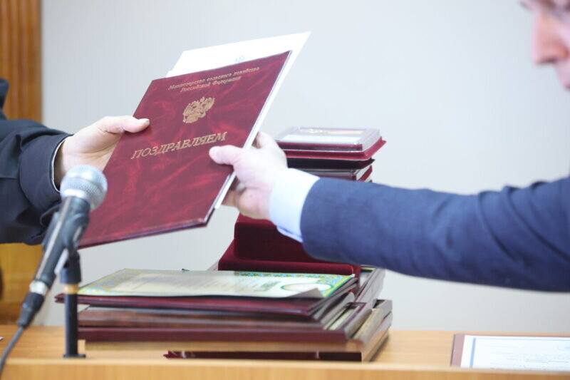 Награды Владимира Николаевича за многолетний и добросовестный труд. Как же «созидатели» любили всякие побрякушки… Фото: Столица С 