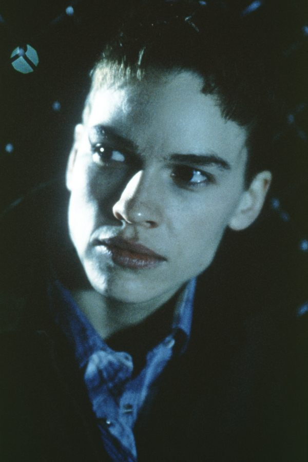 Хилари Суэнк в фильме "Парни не плачут" (1999)