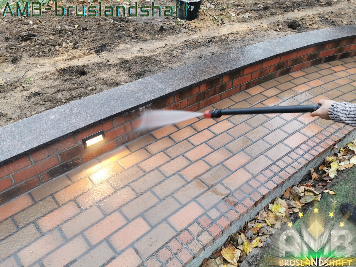 чистка_клинкер_после_укладки_тротуарной_брусчатки_помывка_станджртная_уборка_мощения