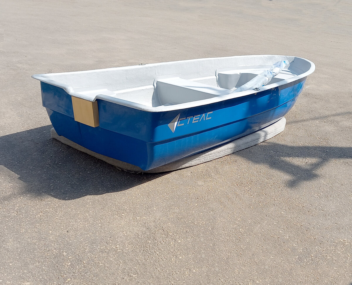 Лодка для рыбалки стеклопластиковая