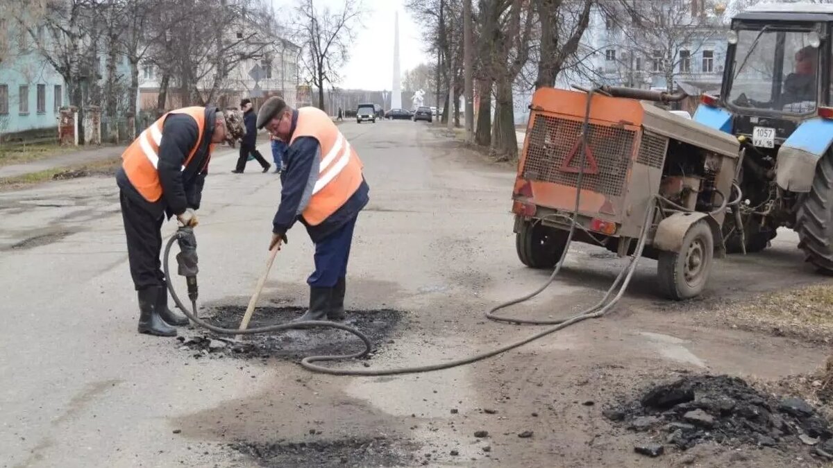 Драгунова и Кирова: где в Глазове проведут ямочный ремонт | udm-info.ru |  Дзен