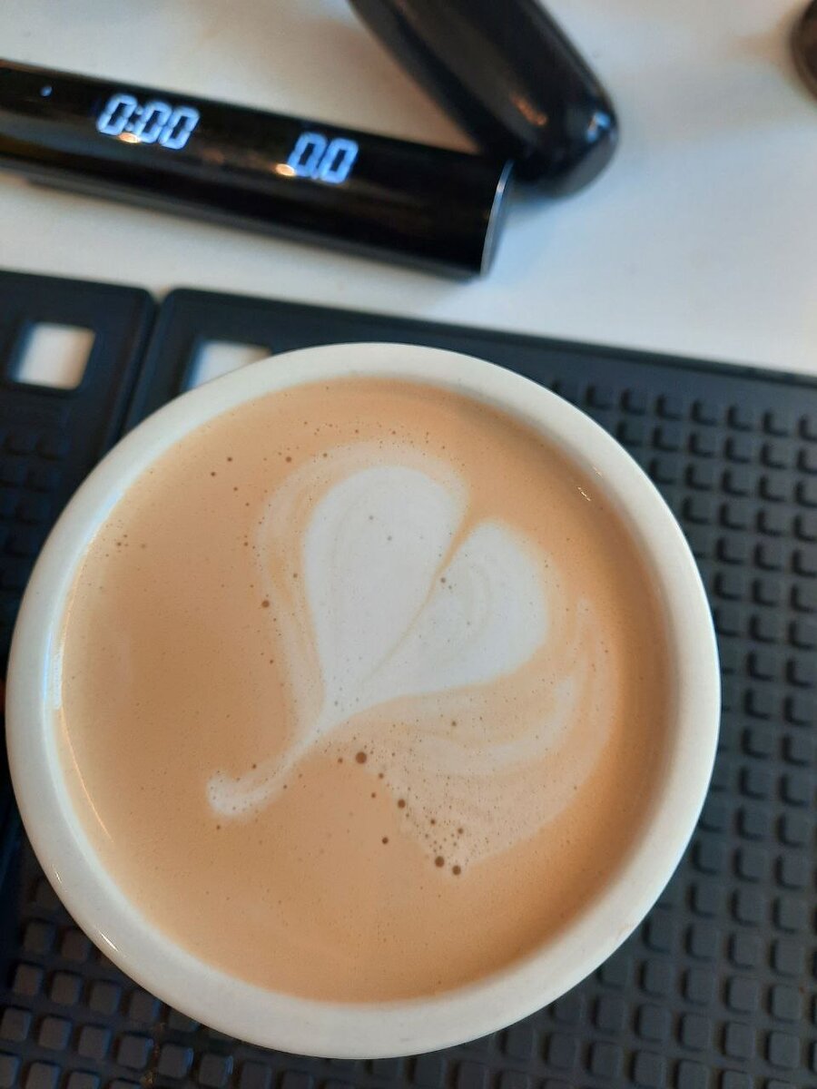 Один из первых артов в Bloom-n-brew. 