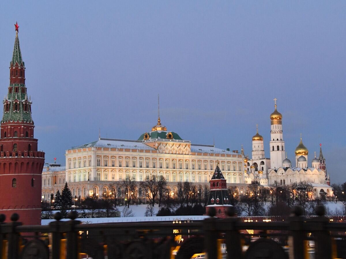    Московский Кремль. В центре Большой Кремлевский дворец© РИА Новости / Наталья Селиверстова