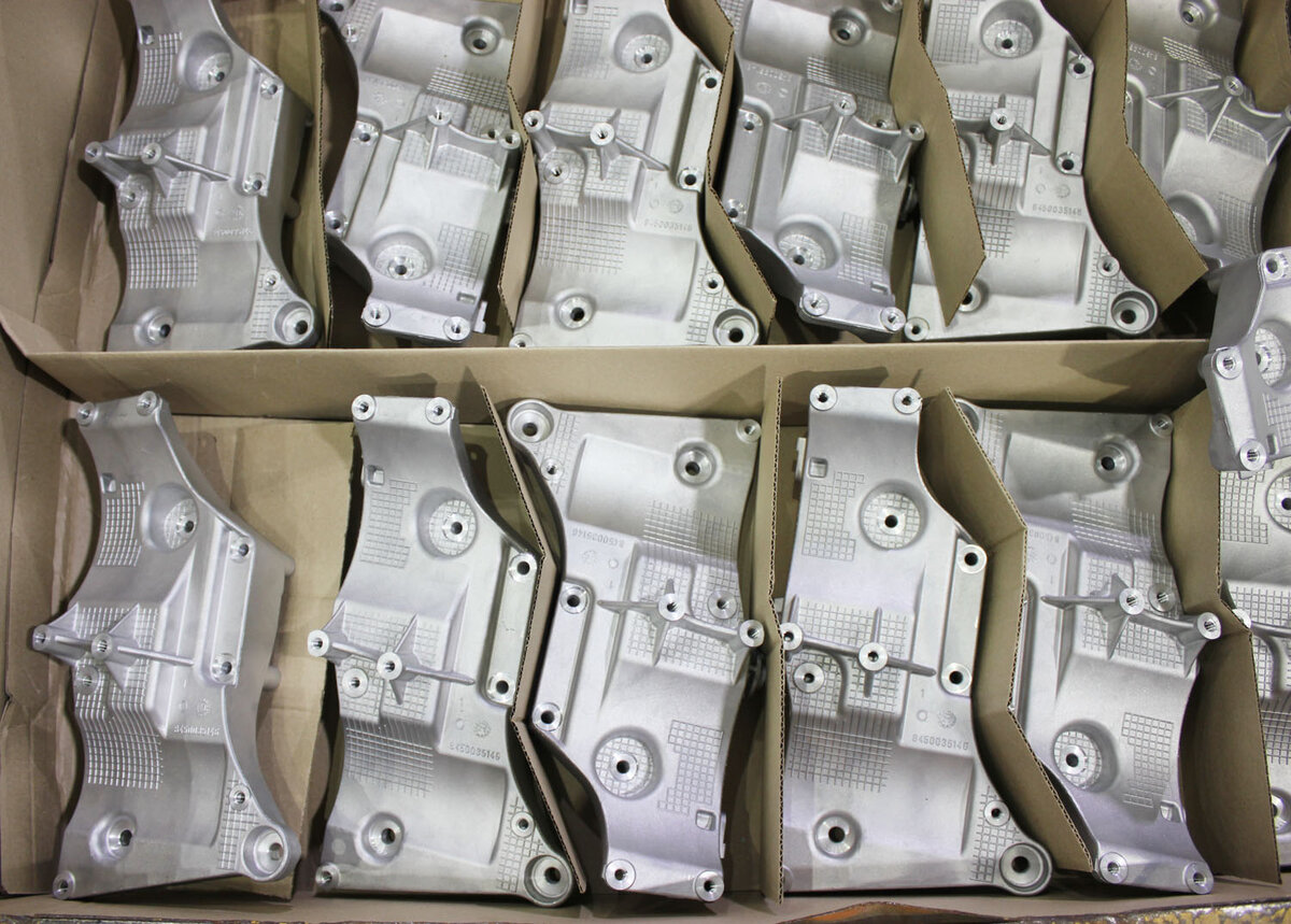 Кронштейны на Lada X-Ray и Lada Vesta