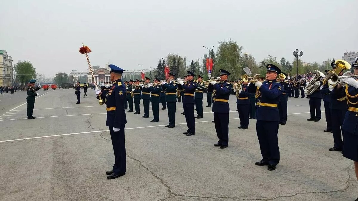     Помимо Омска, в 2024 году парады по планам пройдут еще в 27 городах России.