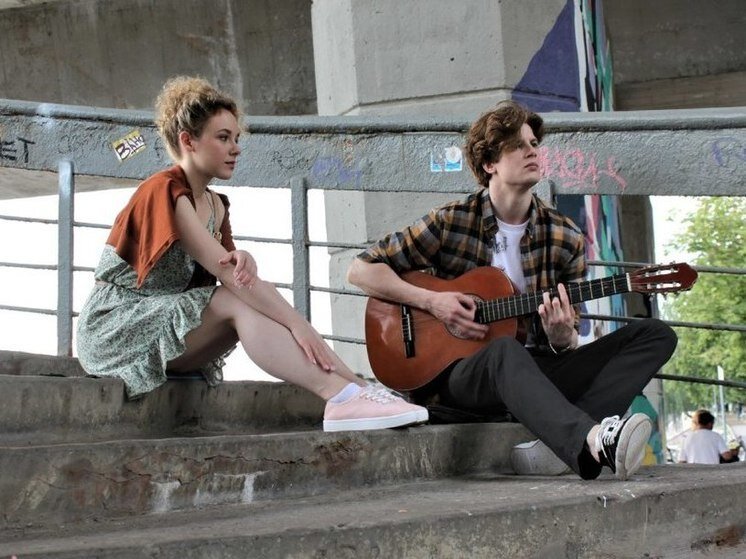     Фото здесь и далее: скриншоты трейлера фильма "Я делаю шаг"