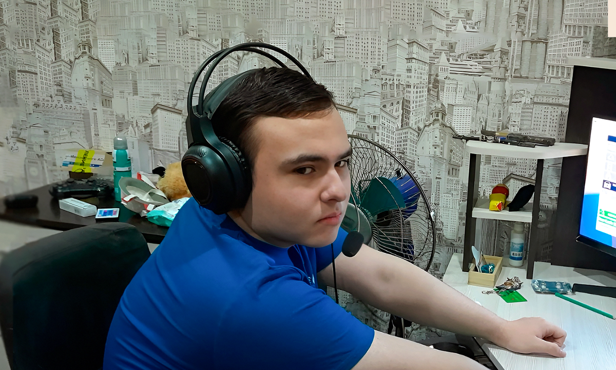 Дима Головесов, подопечный фонда "Алёша"