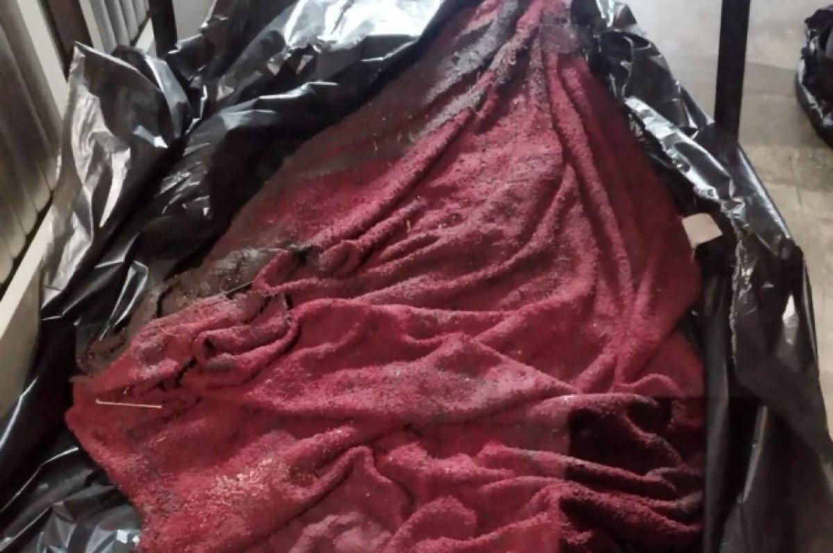    В Красноярске нашли перемотанное скотчем тело женщины