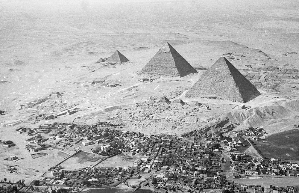 Казалось бы, загадка возведения грандиозных египетских пирамид навсегда должна была остаться нераскрытой.