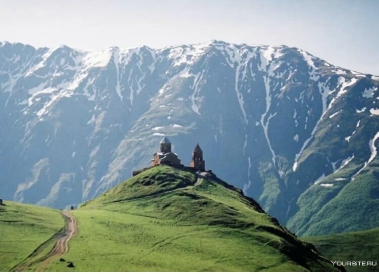 Гора Казбек