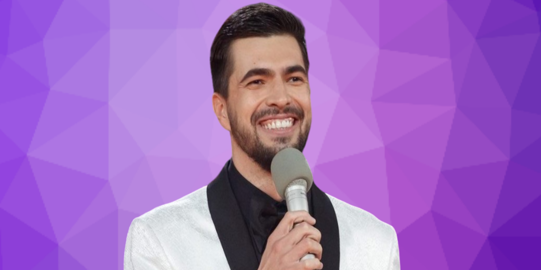 Ведущий шоу «Маска» Вячеслав Макаров – певец. Какие песни он пишет и поёт?