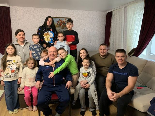 Большая семья Владимира Ищенко