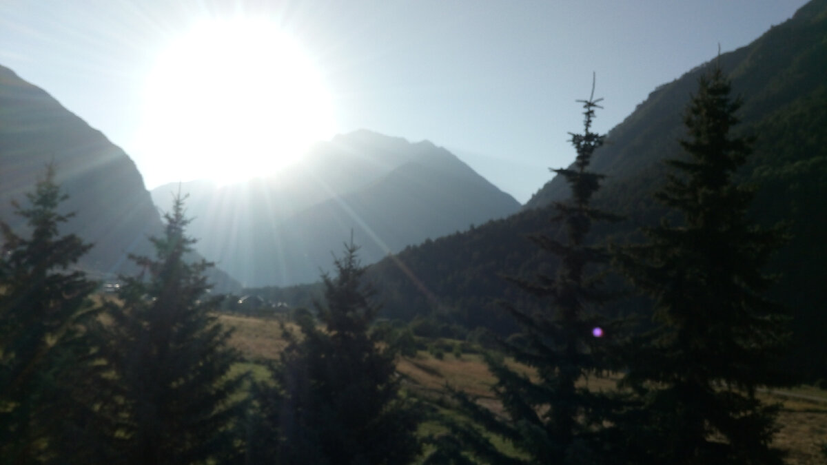 Вид с балкона гостиницы.