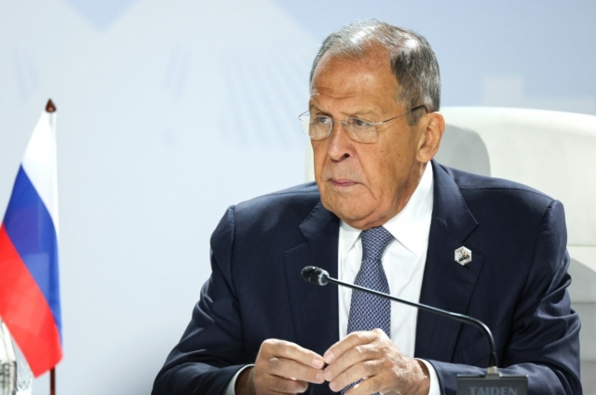    Лавров ответил «мечтать не вредно» на предложение Зеленского о границах