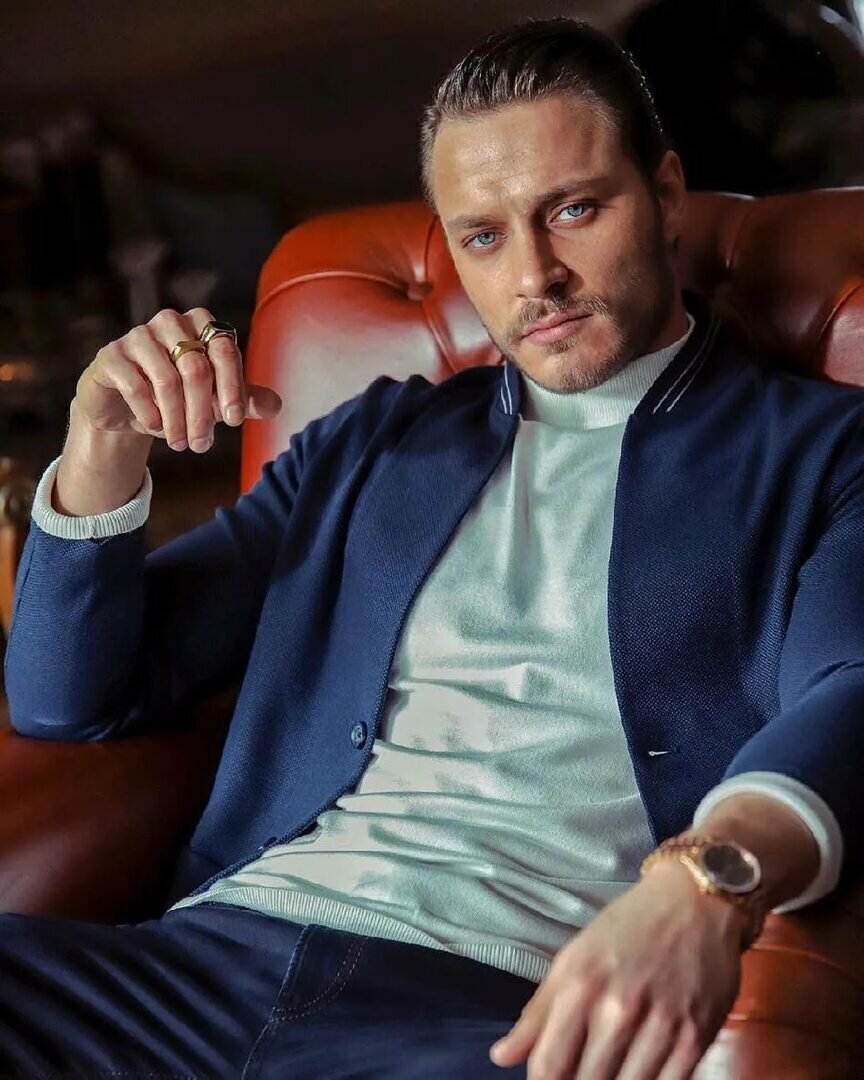 - Знаешь, Миш, они давно хотели.