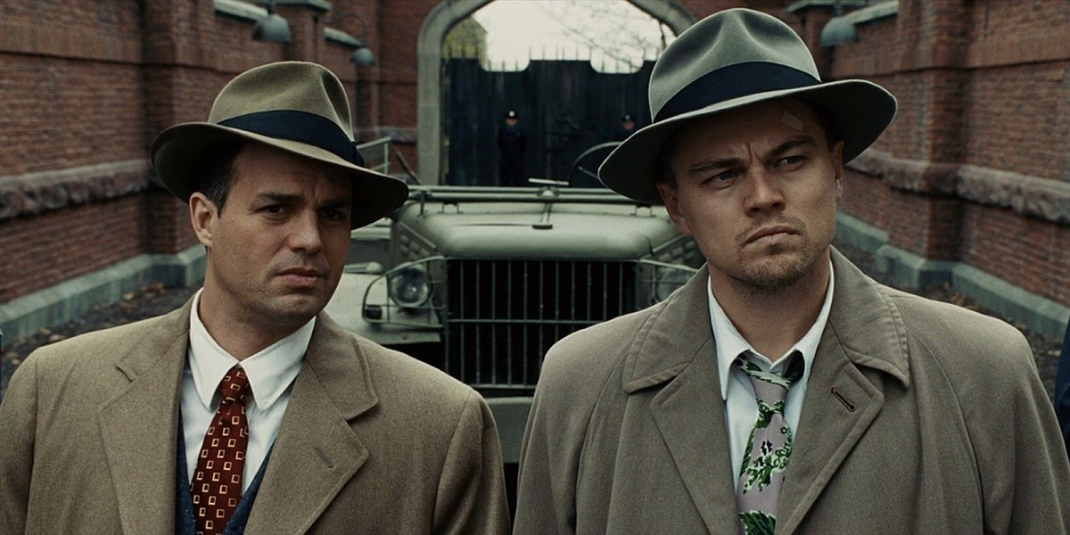 Остров проклятых / Shutter Island (2010). Ди Каприо Проклятый остров. Ди Каприо остров проклятых.