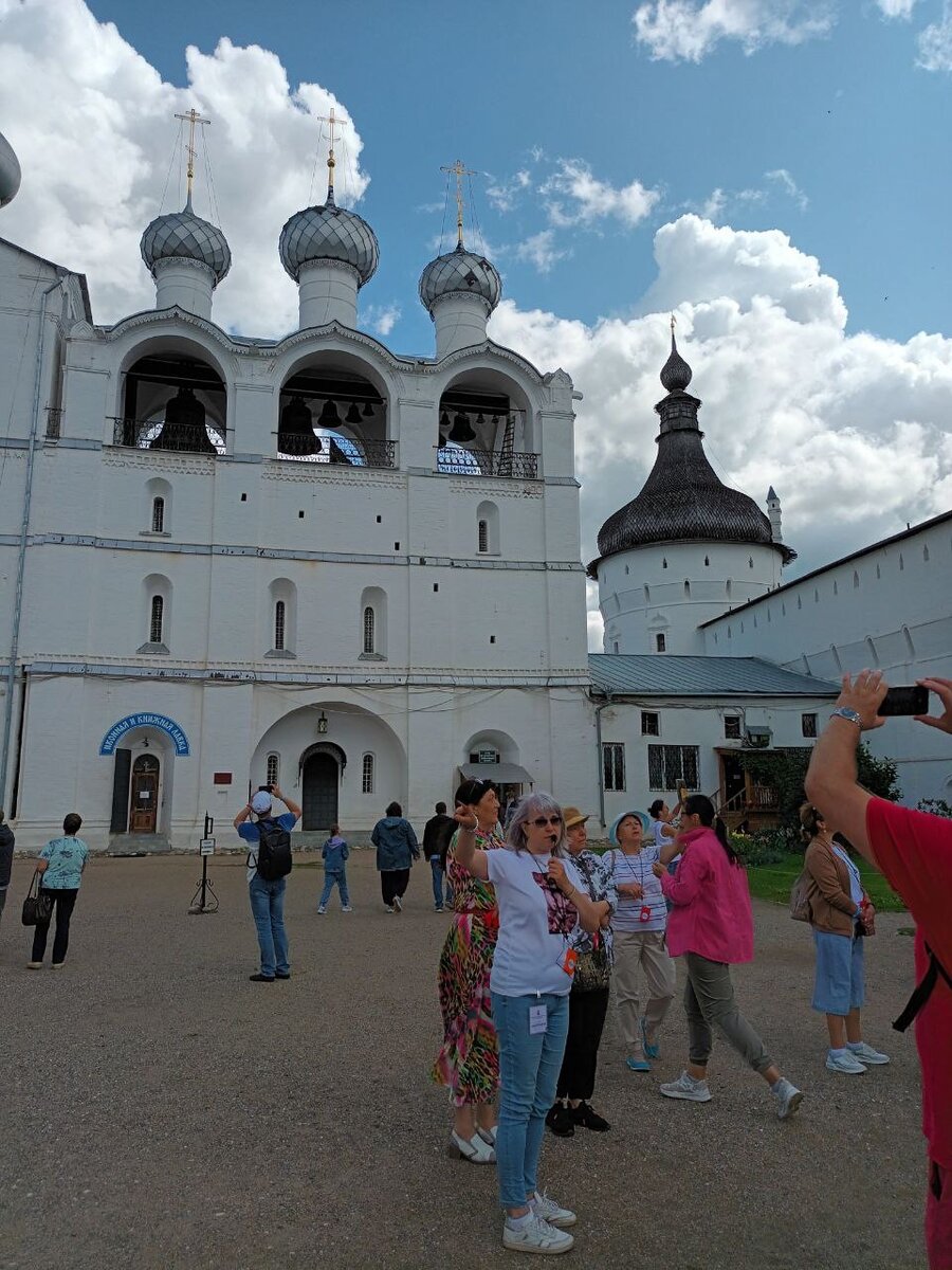 В Ростове Великом