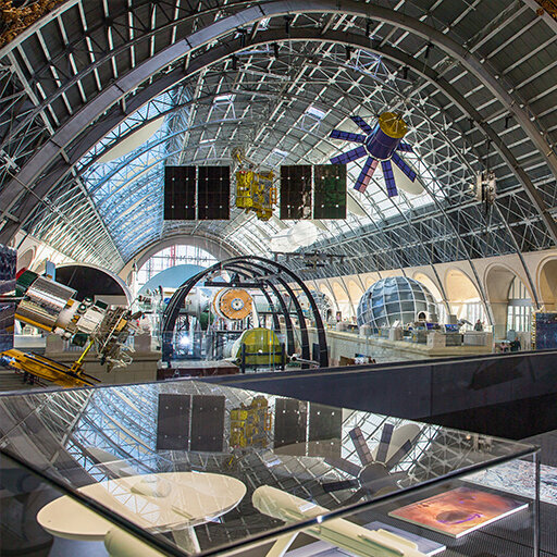 фото: https://cosmos.vdnh.ru/