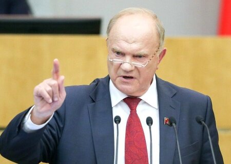    Зюганов: молодая семья должна состоять из 9 человек при одном работающем главе семьи