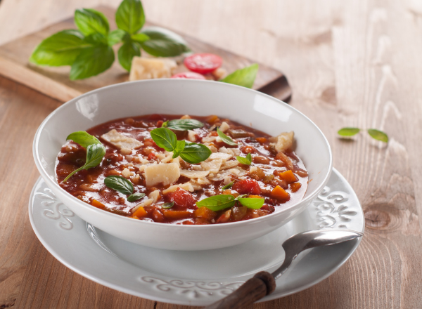 Суп, вероятнее всего, одно из первых блюд в мире, появившийся с момента открытия огня.-2