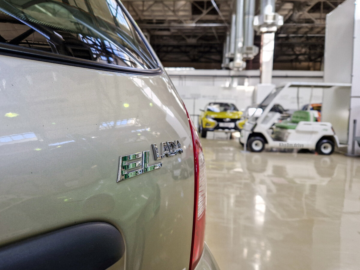 Первый серийный российский и вазовский электрокар - LADA ELLada.