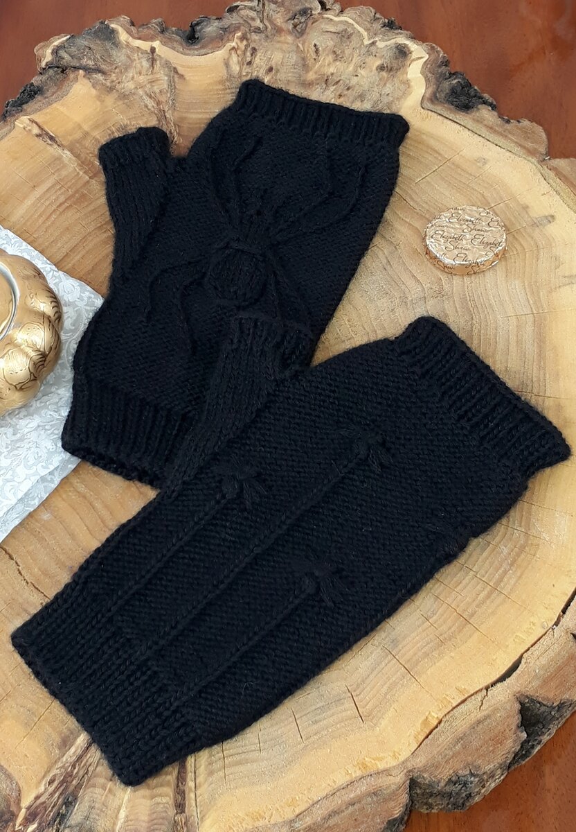 Митенки "Пауки". Авторская модель Работа и фото автора.