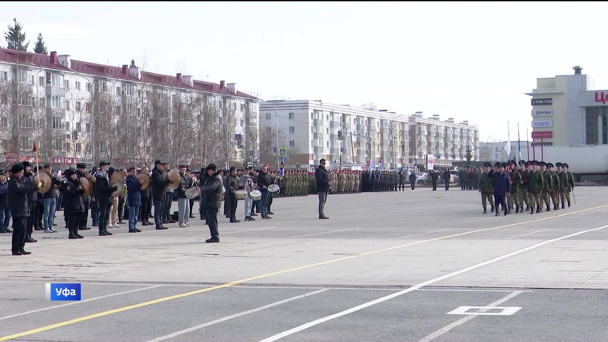 На площади перед “Уфа-Ареной” в Уфе прошла первая репетиция Парада Победы |  Башкортостан 24 | Дзен