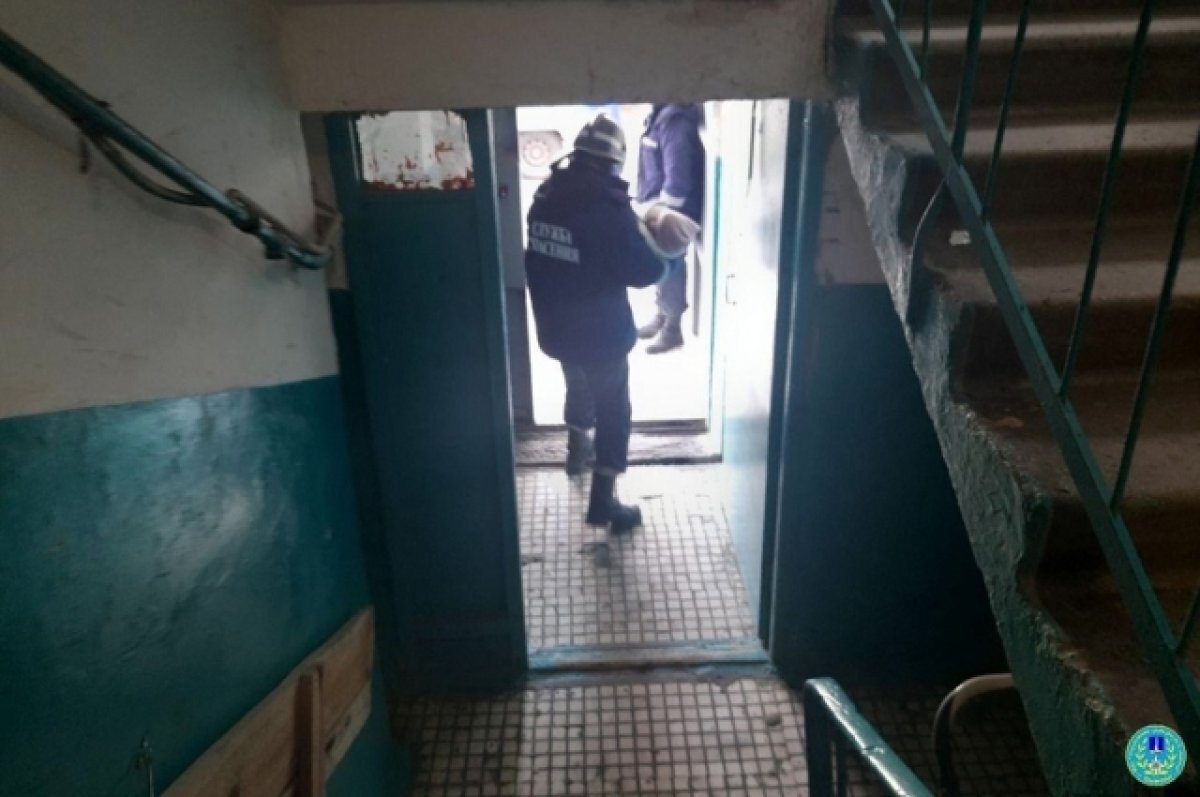    На улице Ефремова из окна жилого дома снова выпал ребёнок