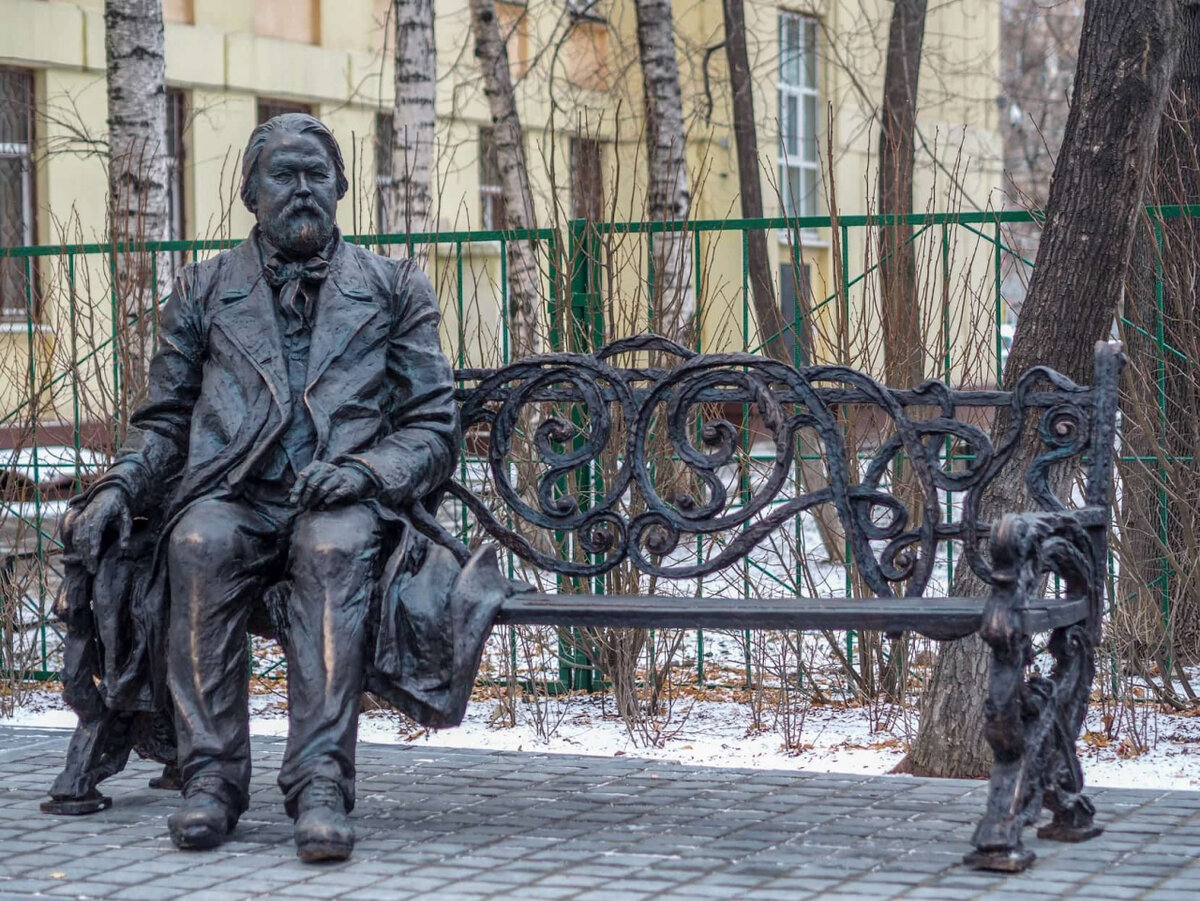 Памятник Михаилу Михайловичу Ипполитову-Иванову в Москве